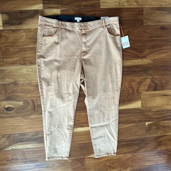 Knox Rose Womens Plus High Rise Relaxed Fit Skinny Jeans in Sand Dune size 24 - Picture 2 of 9